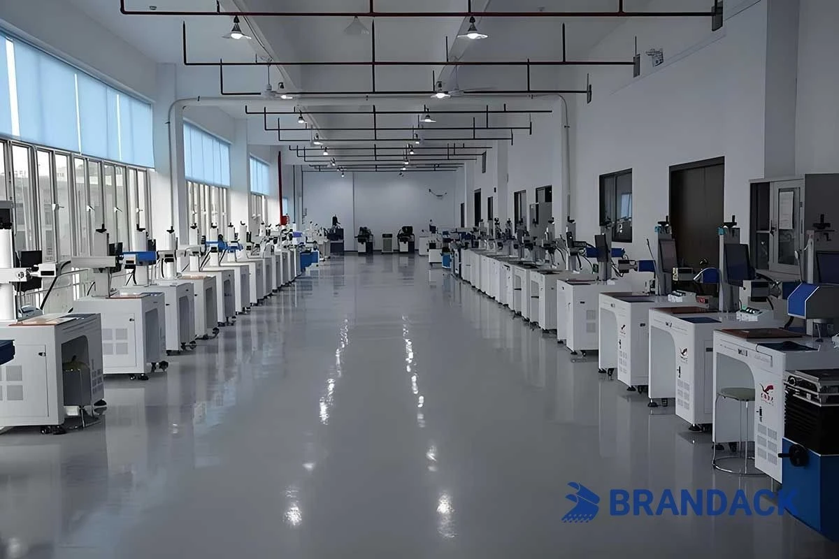 M&aacute;quinas de marca&ccedil;&atilde;o a laser CO2 e linhas de produ&ccedil;&atilde;o