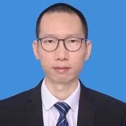 Sr. Alexander Long, Diretor de Marketing e Vendas